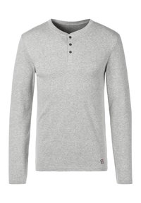 Grå langærmet henley t-shirt lavet af blødt stof. Har tre knaplukninger og et lille logo detalje nær sømmen.