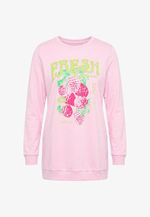 Rosa langärmliges Sweatshirt mit grünen und pinken Beerengrafiken und dem Wort "FRESH" in großen grünen Buchstaben auf der Vorderseite gedruckt.
