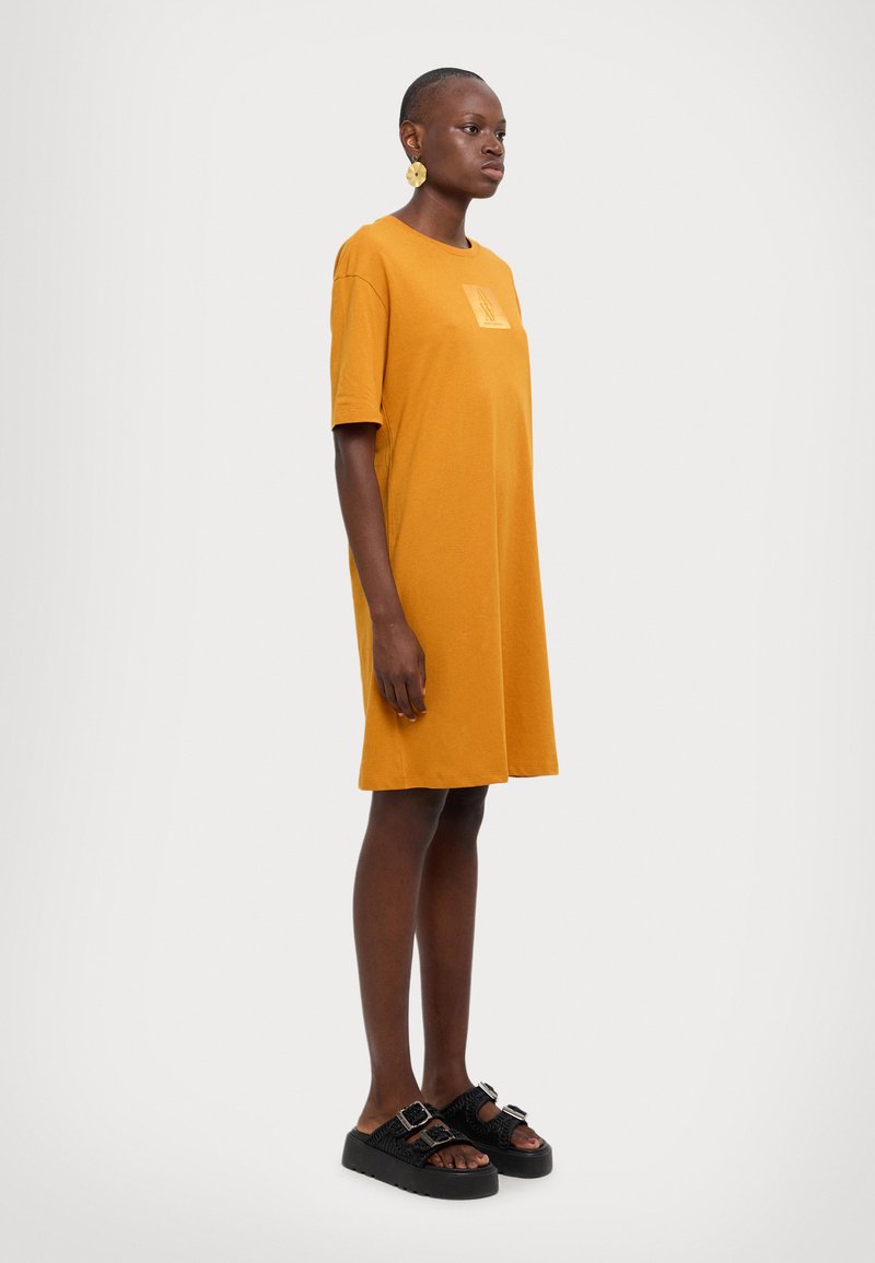 armani exchange orange dress NWT ARMANI EXCHANGE Pleated design dress