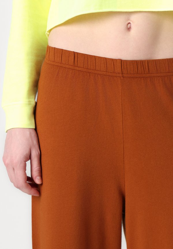 PYMAZ - Tracksuit bottoms - cannelle vintage4