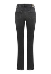 Jean flare en denim noir avec un design classique à cinq poches, fermeture éclair et étiquette de marque discrète à la taille. Texture lisse.