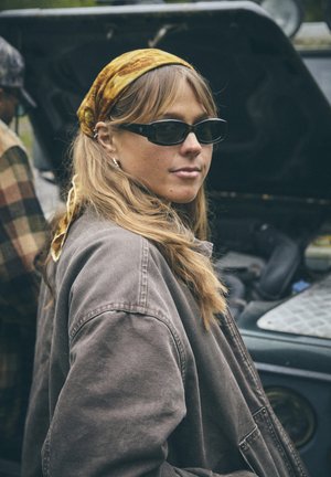 MICHELLE UNISEX - Sunglasses - smoke green/green