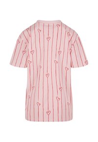 Karl Kani SIGNATURE HEART PINSTRIPE - Μπλουζάκι με στάμπα - rose red