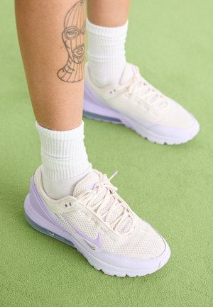 Sneakers laag - lilac
