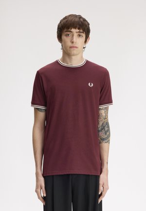 Fred Perry, TWIN TIPPED - Camiseta básica - oxblood/ecru