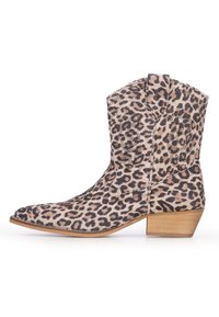 Botas de vaquero de estampado de leopardo con puntera puntiaguda, tacón corto apilado y detalles de costura en los laterales. Fabricadas en tejido texturizado.