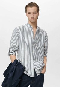 Mango CHENNAIR - Camicia - royal blue