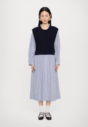 CALEB CABLE KNIT DRESS - Robe chemise - navy