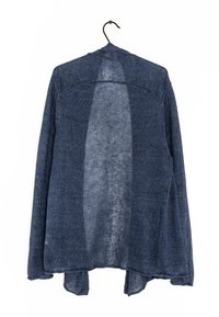 Długi sweter kardigan w ciemnoniebieskim dzianinowym materiale. Otwarty przód, teksturowana struktura i nieco dłuższy tylny brzeg o prostym kształcie.