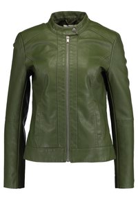 Veste en cuir vert olive avec un col montant, fermeture éclair sur le devant, design ajusté, poches latérales et surpiqûres décoratives.
