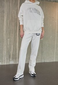 Pegador Jersey con capucha - white