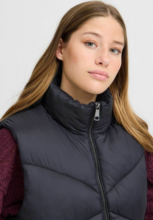 IHZORANA - Waistcoat2