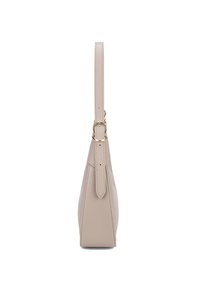 Borsa a mano in pelle beige con una texture liscia. Presenta un unico manico superiore e un profilo laterale che mostra un design affusolato. Accenti in hardware dorato.