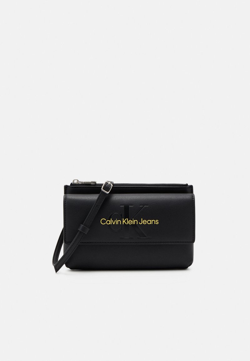 Calvin Klein Jeans SCULPTED FLAP XBODY MONO Across body bag fashion