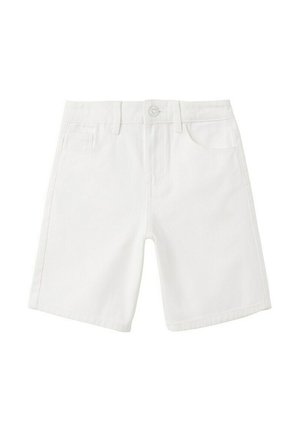 Weiße Denim-Shorts mit Knopf und Reißverschluss vorne, Gürtelschlaufen und zwei Vorder Taschen, dargestellt auf weißem Hintergrund.