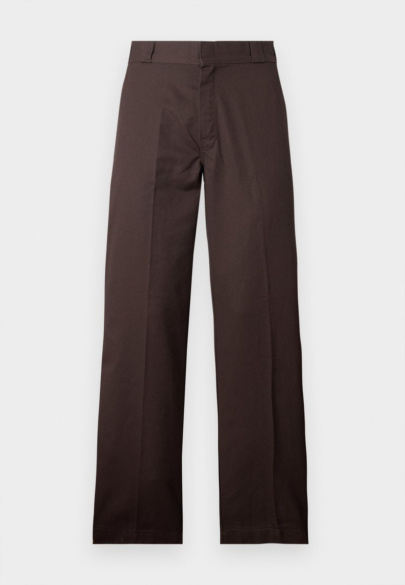 Pantaloni marroni a gamba dritta con passanti per cintura e zip frontale, mostrati su uno sfondo chiaro uniforme.