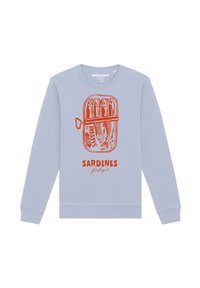 Sweatshirt bleu clair à manches longues, avec un graphique d'une boîte de sardines rouge et le texte "SARDINES Portugal" en dessous. Matériel en coton doux.
