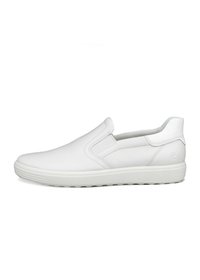 Vita slip-on skor med en slät läder ovandel, elastiska sidodetaljer och en texturerad gummisula för bra grepp. Minimalistisk design utan synlig branding.