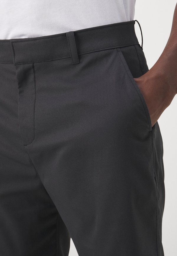 TOUR 8 - Outdoor shorts3
