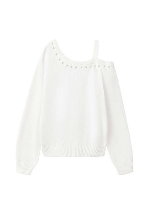 Weißer Strickpullover mit einem langen Ärmel und einem Schultergurt, mit kleinen runden Metallnieten entlang des Kragens.