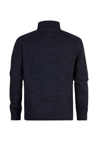 Marineblauwe gebreide trui met een hoge kraag, geribbelde manchetten en een textuurafwerking. Heeft een effen kleur en een ontspannen pasvorm.
