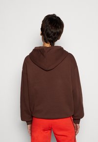 Monki Felpa con cappuccio - brown