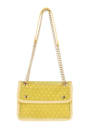 Sac à main rectangulaire jaune à pois, fermetures pression en métal et bandoulière chaîne dorée avec rembourrage d'épaule jaune.