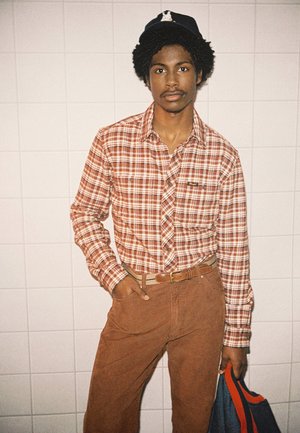 Wrangler WRANGLER X STRANGER THINGS WILL SHIRT - Camisa - fired brick