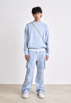 EXCLUSIVE UNISEX - Cargo trousers - blue avio