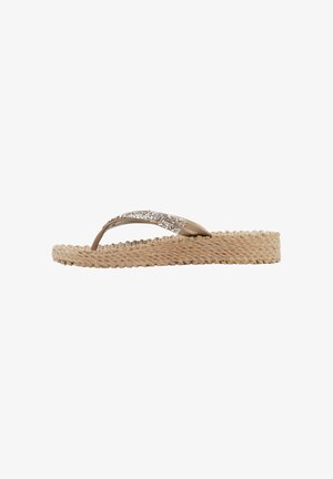 Tongs beige avec semelle texturée et brides brillantes brunes, présentées de côté sur un fond blanc.