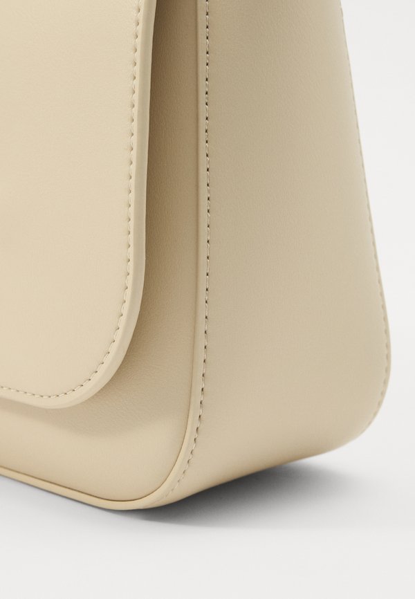 SCRIPT - Handbag - ivory4