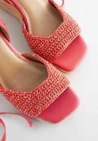 Next Sandales à talons hauts - pink