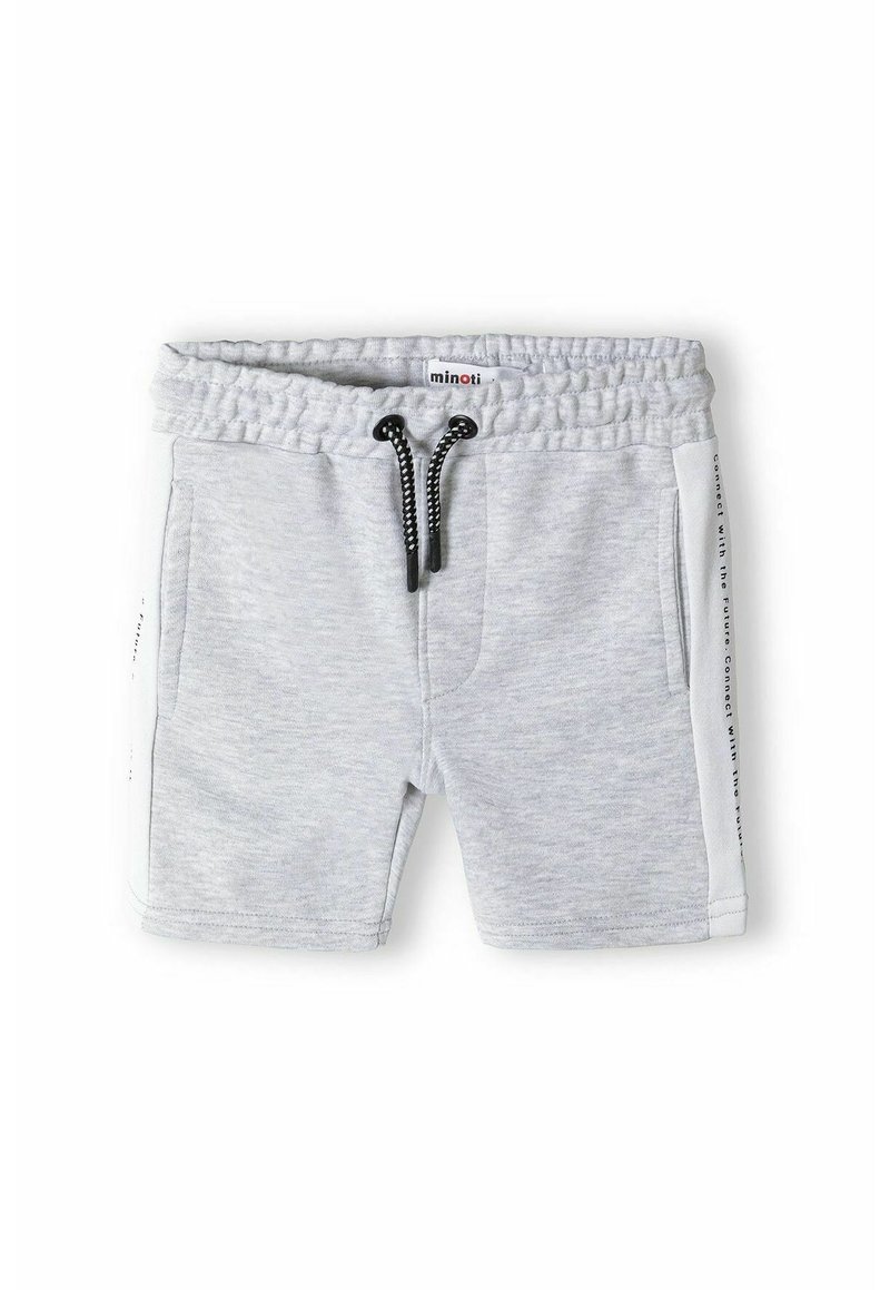 Pantaloni corti in cotone grigio con elastico in vita e coulisse nera, dotati di tasche laterali e pannelli di accentuazione bianchi con testo stampato.