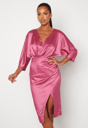 Bubbleroom WRAP SATIN MIDI DRESS - Etui-jurk - pink