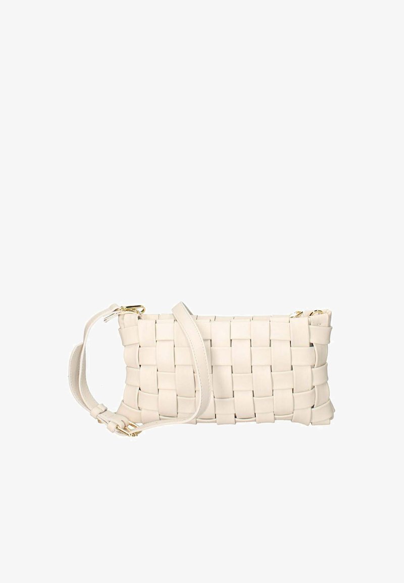 Borsa beige intrecciata di forma rettangolare, con tracolla removibile e dettagli in hardware dorato. Materiale a superficie liscia.