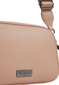 Pepe Jeans Schoudertas - camel beige