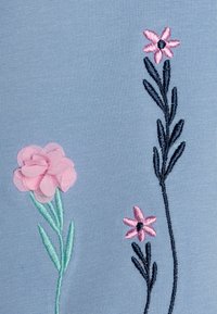 Name it NBFKAMINE - Sudadera - endless sky