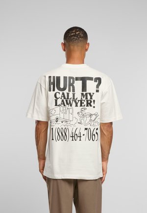 CALL MY LAWYER  - Print T-shirt - cream