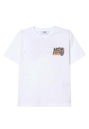 T-shirt bianca a maniche corte con collo rotondo e piccolo logo "MSGM" in stile graffiti arancione e nero sul petto sinistro.