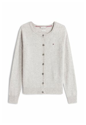 Lysegrå cardigan lavet af blødt strikket materiale. Har en rund halsudskæring, knaplukning foran og ribbede manchetter og kant. Lille logo detalje på brystet.