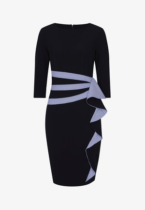 Czarna sukienka z rękawami trójczwartowymi, z liliowym, warstwowym falbaną w talii, o dopasowanej strukturze, z zamkiem błyskawicznym z tyłu.