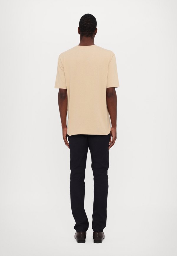 PRO - Basic T-shirt - practical beige3