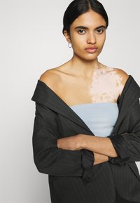 Gina Tricot MILA BANDEAU 2 PACK - Top - white/skyway