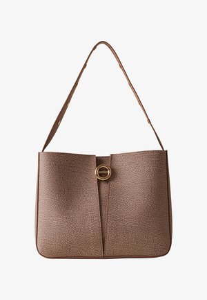 Borsa a spalla in pelle marrone con texture, dotata di tracolla regolabile e chiusura a morsetto circolare dorata al centro della parte frontale.
