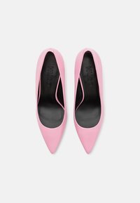 HUGO KATNISS - Visoke pete - medium pink