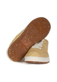 Thumbnail Image 4