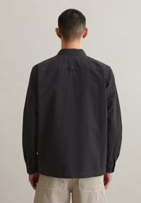 Thumbnail Image 3