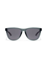 Occhiali da sole grigi con montatura trasparente, forma rettangolare e lenti scure. Caratterizzati da cerniere robuste e texture liscia.