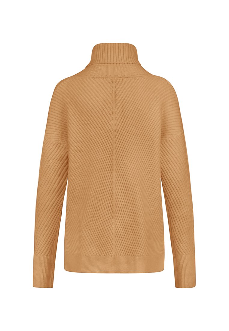 Beige Strickpullover mit hohem Kragen, der eine diagonale Rippstruktur und überschnittene Schultern aufweist. Weicher Stoff mit lässiger Passform.