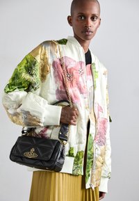 HAZEL MEDIUM HANDBAG - Borsa a mano - black
